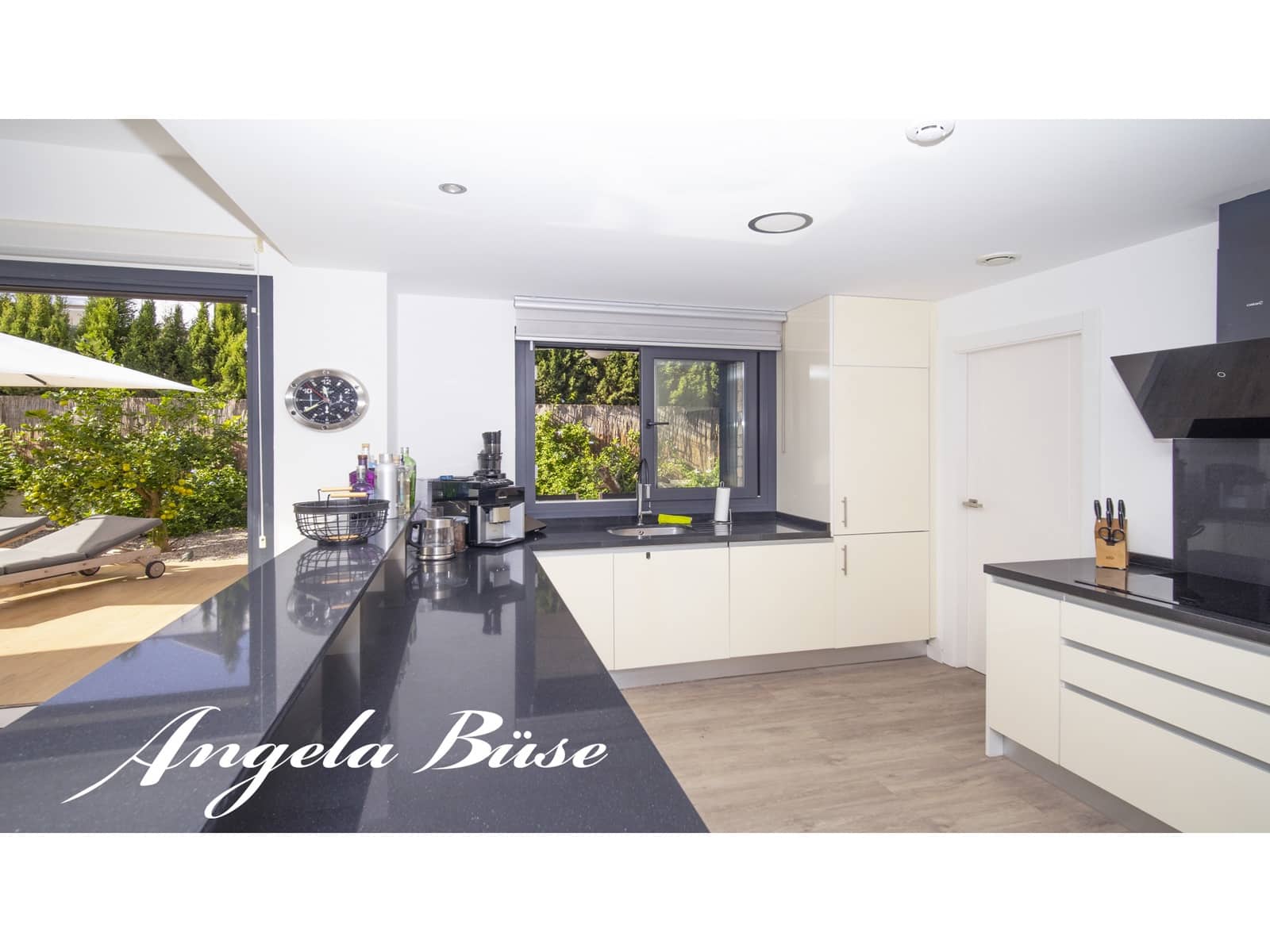 3 sypialnia Willa na sprzedaż w Cala Murada z basenem garażem - 1 200 000 € (Ref: 9640678)