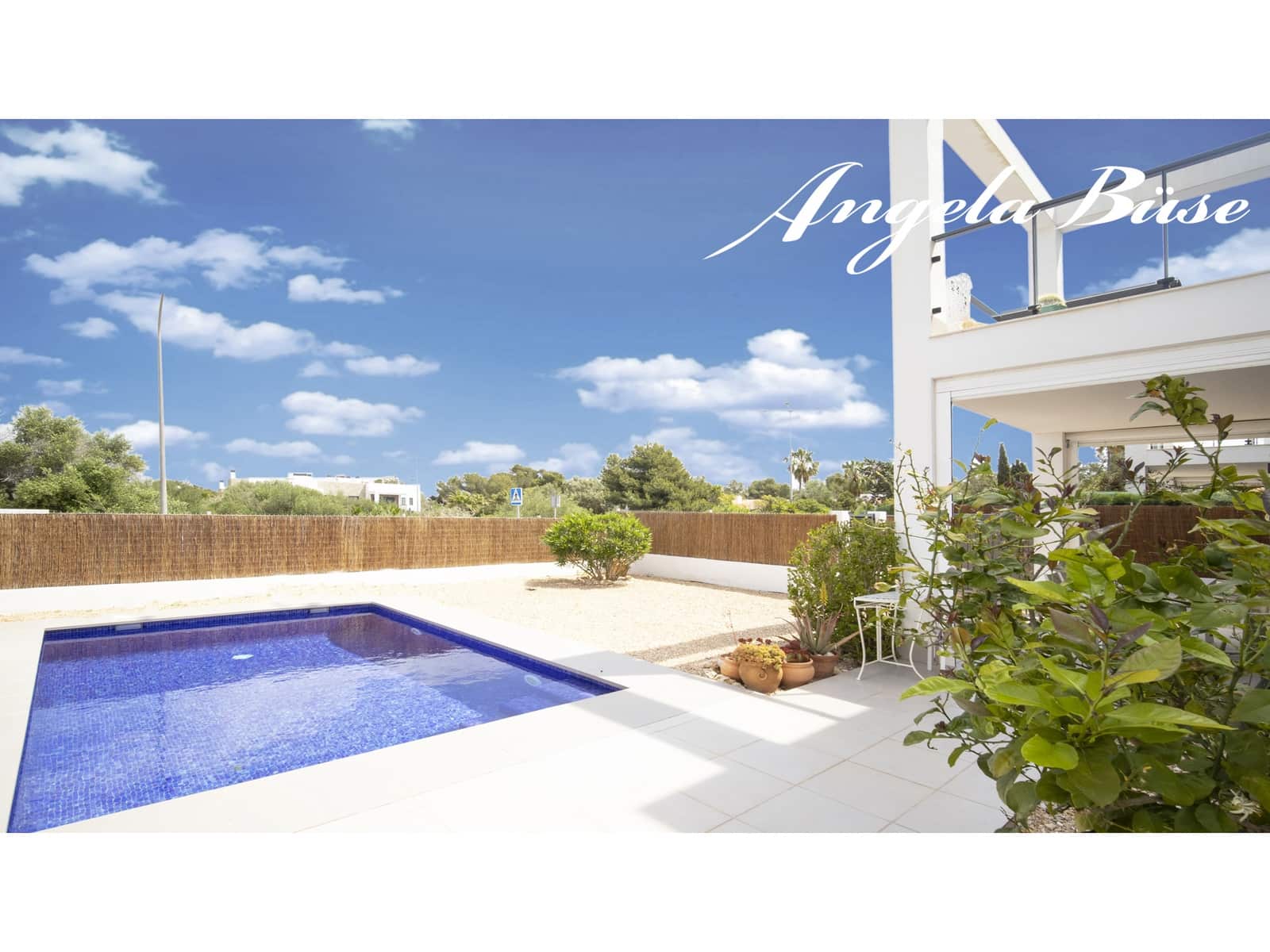 2 soveværelse Rækkehus til salg i Cala Murada med swimmingpool garage - € 505.000 (Ref: 9827466)