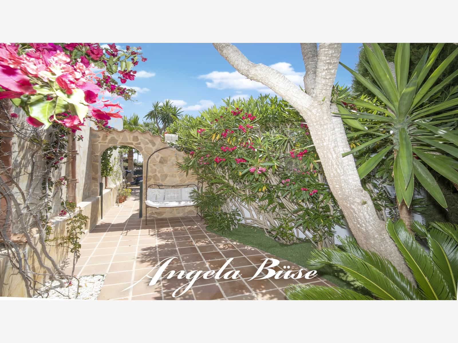 3 chambre Villa/Maison Mitoyenne à vendre à Cala Murada avec piscine garage - 505 000 € (Ref: 9893039)