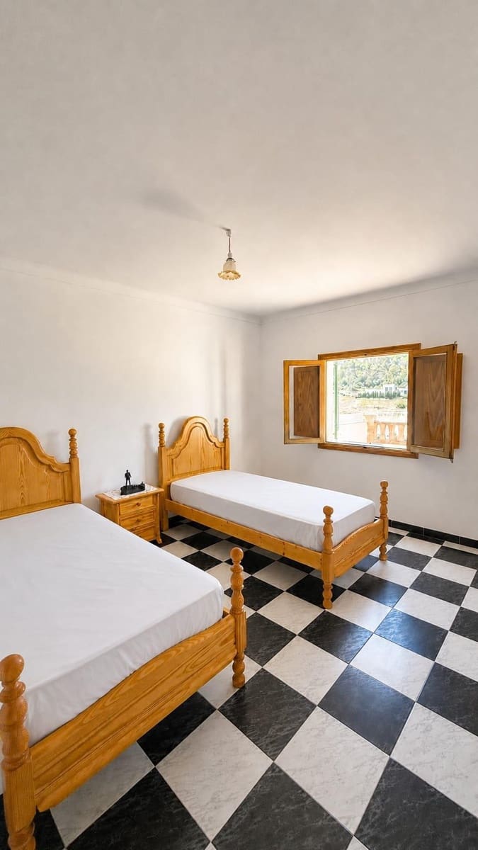 7 quarto Casa em Banda para venda em Sant Joan - 614 000 € (Ref: 10020967)