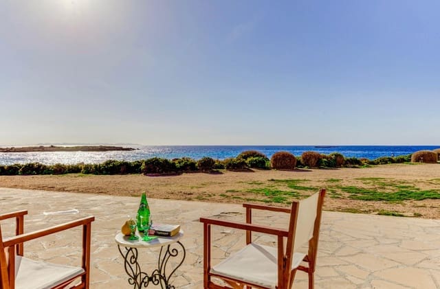 4 bedroom Apartment for sale in Ses Salines - € 2,200,000 (Ref: 10043067)