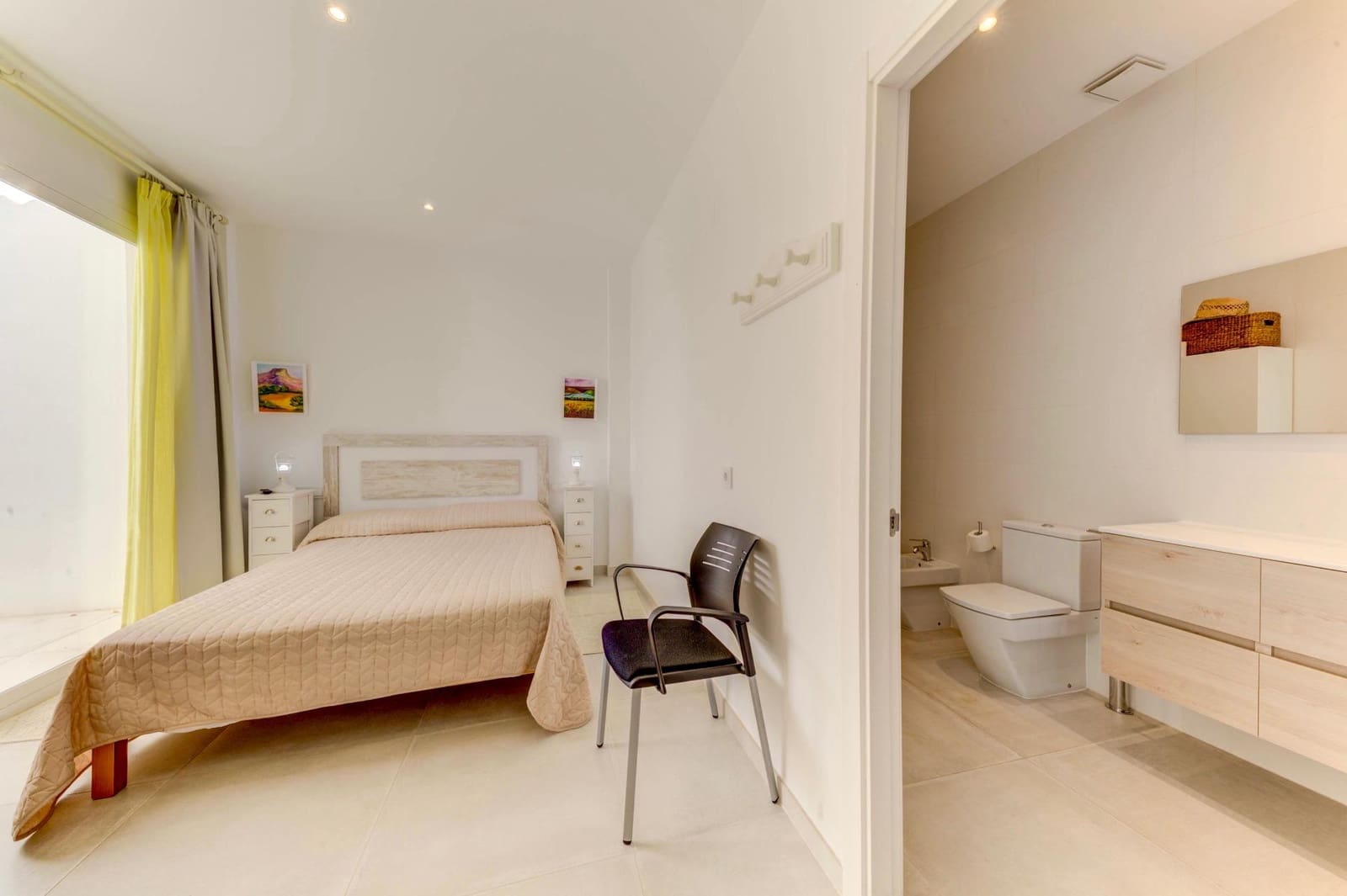 4 bedroom Apartment for sale in Ses Salines - € 2,200,000 (Ref: 10043067)