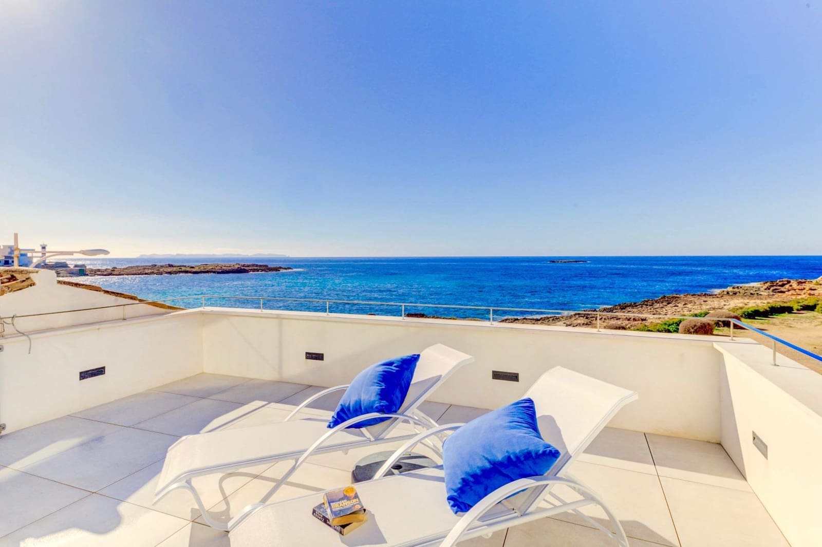 4 bedroom Apartment for sale in Ses Salines - € 2,200,000 (Ref: 10043067)