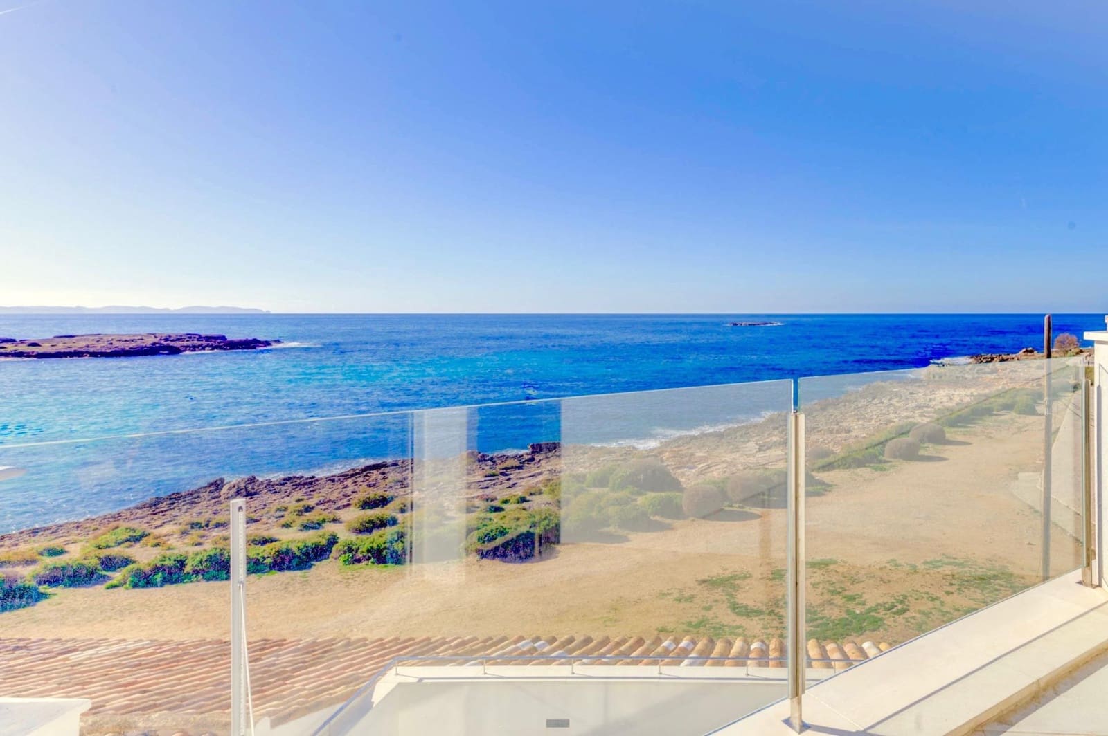 4 bedroom Apartment for sale in Ses Salines - € 2,200,000 (Ref: 10043067)