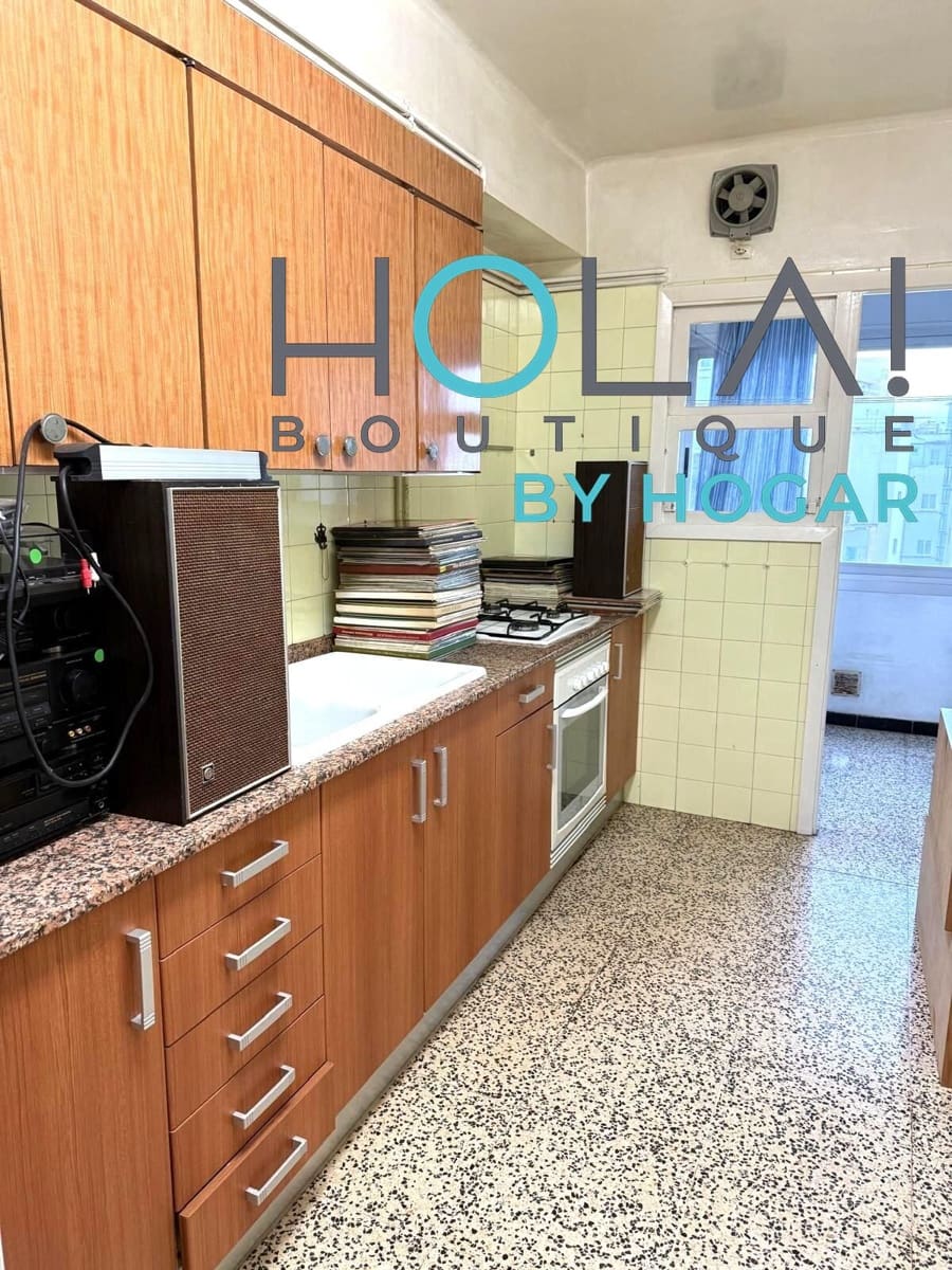 4 bedroom Flat for sale in Palma de Mallorca - € 480,000 (Ref: 9580167)