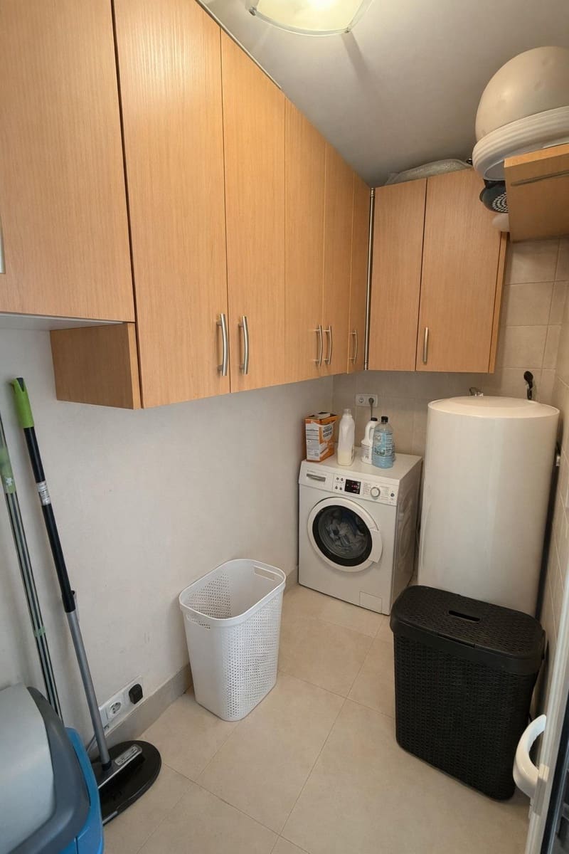 5 slaapkamer Rijtjeshuis te koop in Son Ferriol met garage - € 635.000 (Ref: 9580168)