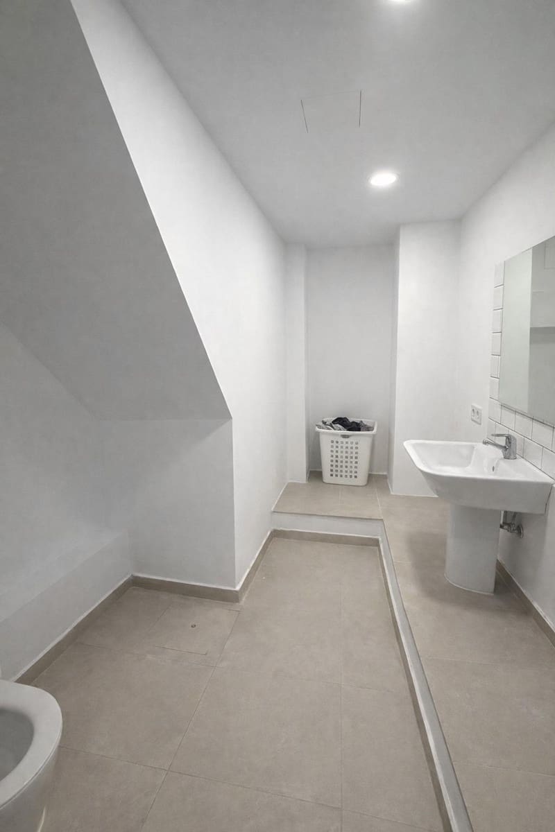 5 slaapkamer Rijtjeshuis te koop in Son Ferriol met garage - € 635.000 (Ref: 9580168)