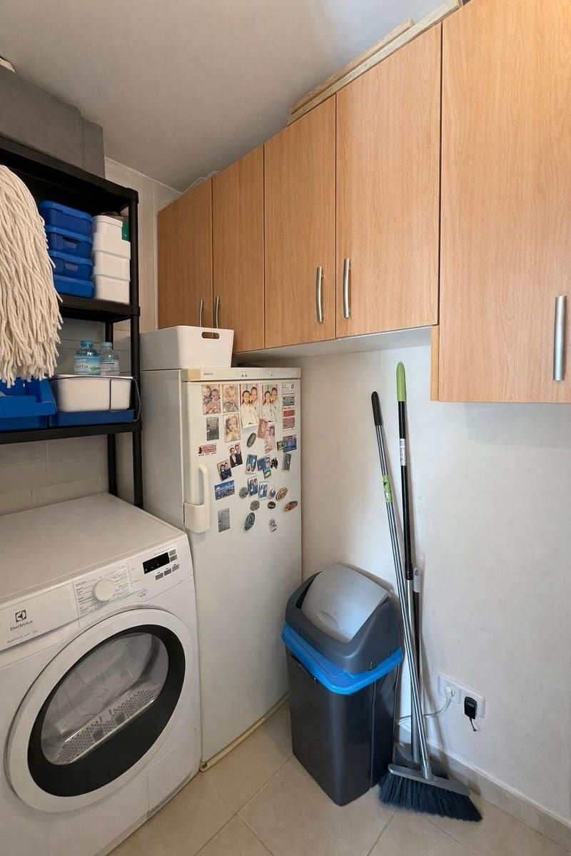 5 slaapkamer Rijtjeshuis te koop in Son Ferriol met garage - € 635.000 (Ref: 9580168)