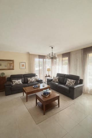 5 slaapkamer Rijtjeshuis te koop in Son Ferriol, Palma de Mallorca met garage - € 635.000 (Ref: 9580168)