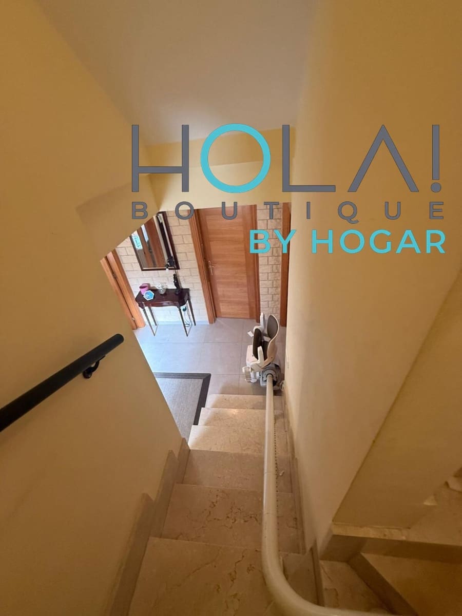 5 bedroom Terraced Villa for sale in Son Ferriol with garage - € 635,000 (Ref: 9580168)