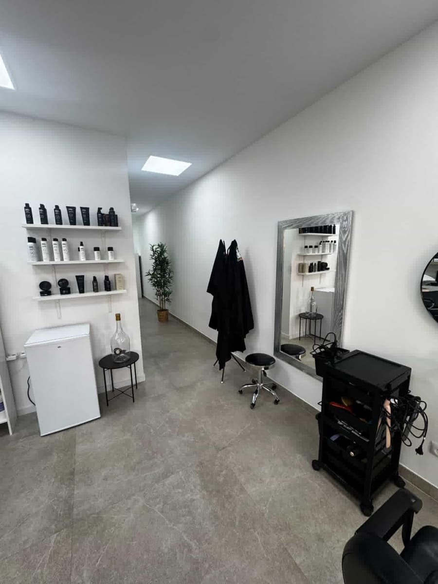 2 soveværelse Erhverv til leje i Palma de Mallorca - € 1.200 (Ref: 9608072)