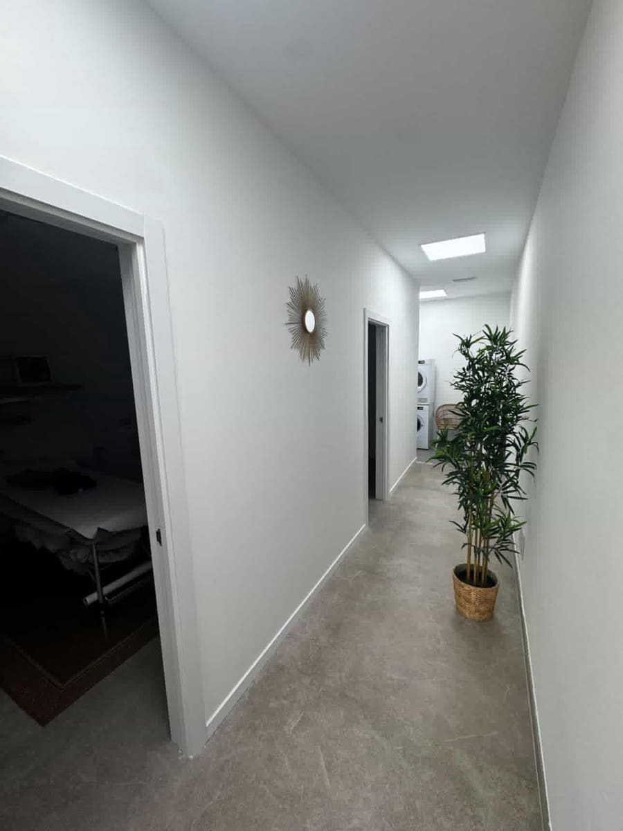 2 soveværelse Erhverv til leje i Palma de Mallorca - € 1.200 (Ref: 9608072)