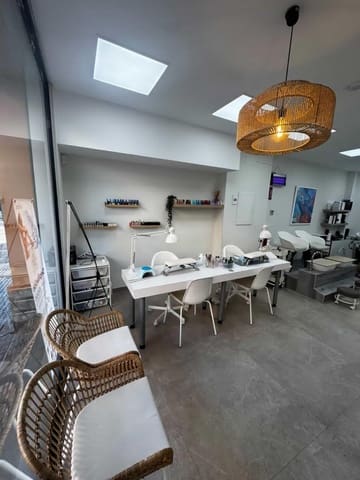 2 slaapkamer Commercieel te huur in Palma de Mallorca - € 1.200 (Ref: 9608072)