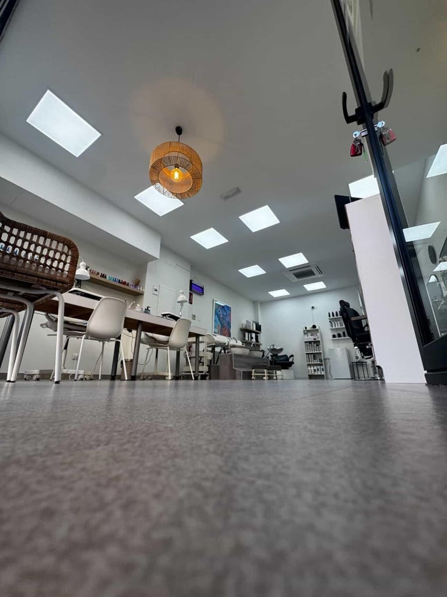 2 soveværelse Erhverv til leje i Palma de Mallorca - € 1.200 (Ref: 9608072)