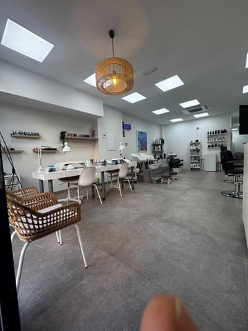 2 slaapkamer Commercieel te huur in Palma de Mallorca - € 1.200 (Ref: 9608072)