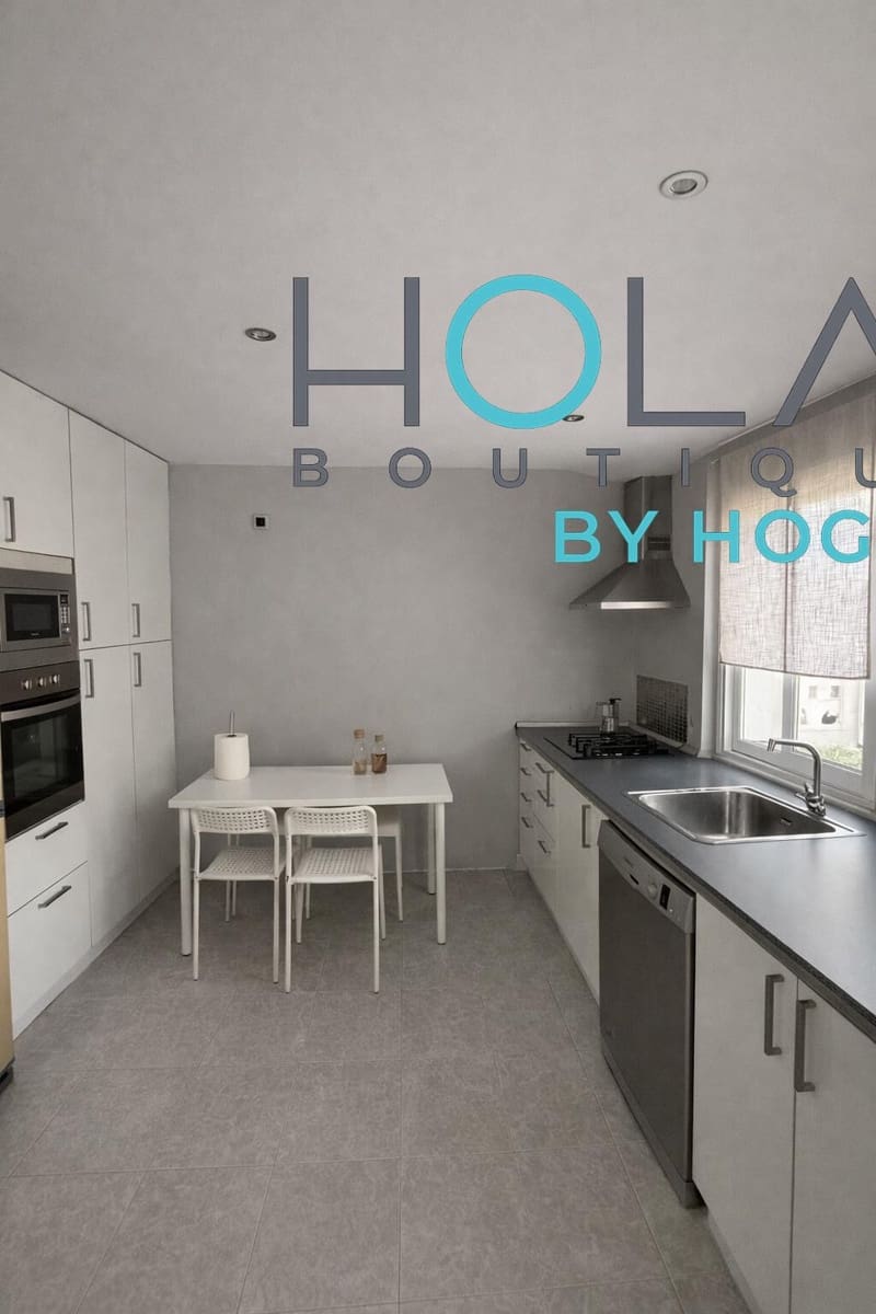 3 bedroom Flat for sale in Son Ferriol with garage - € 480,000 (Ref: 9726643)