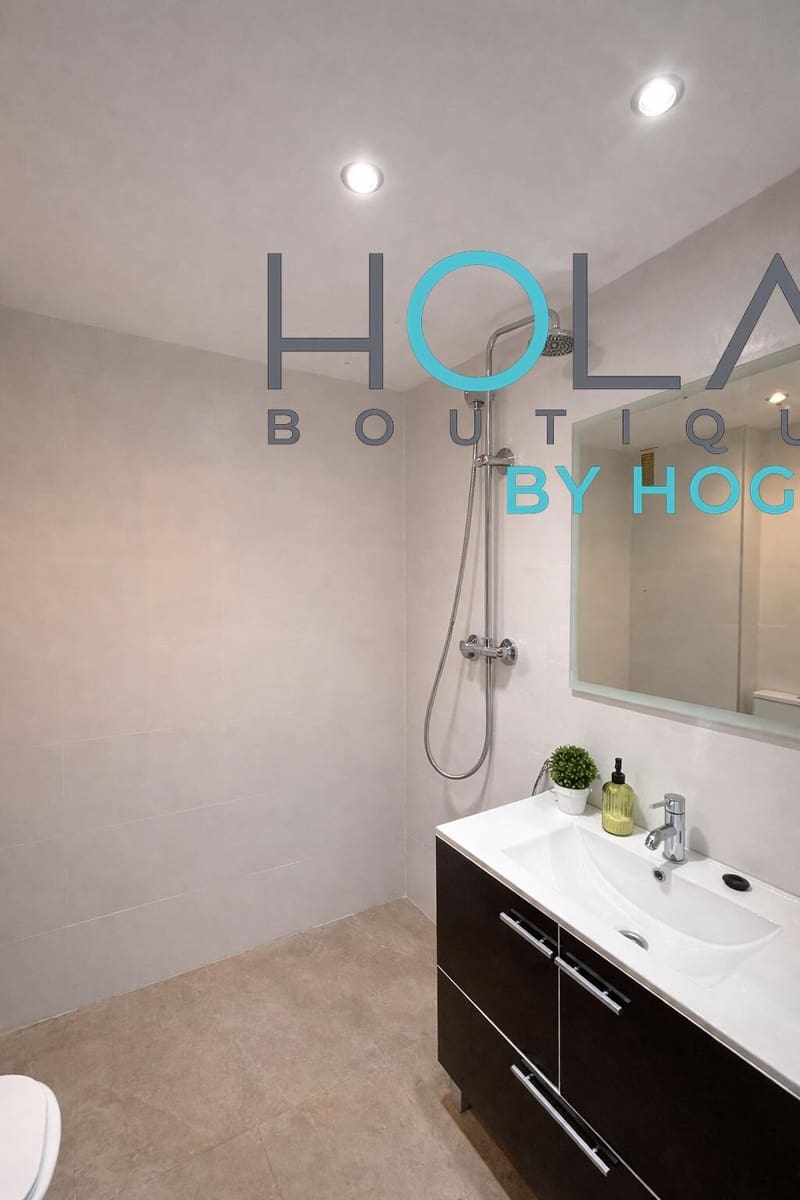 3 bedroom Flat for sale in Son Ferriol with garage - € 480,000 (Ref: 9726643)