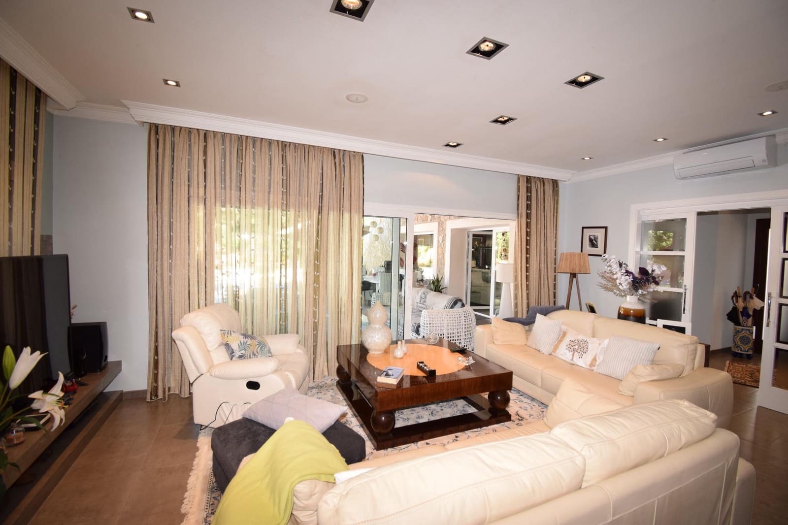 3 Zimmer Villa zu verkaufen in Son Serra de Marina mit Pool Garage - 1.200.000 € (Ref: 9752033)