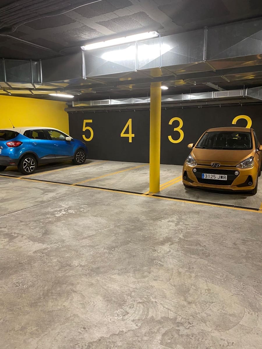 2 bedroom Flat for sale in Palma de Mallorca - € 539,000 (Ref: 9780563)