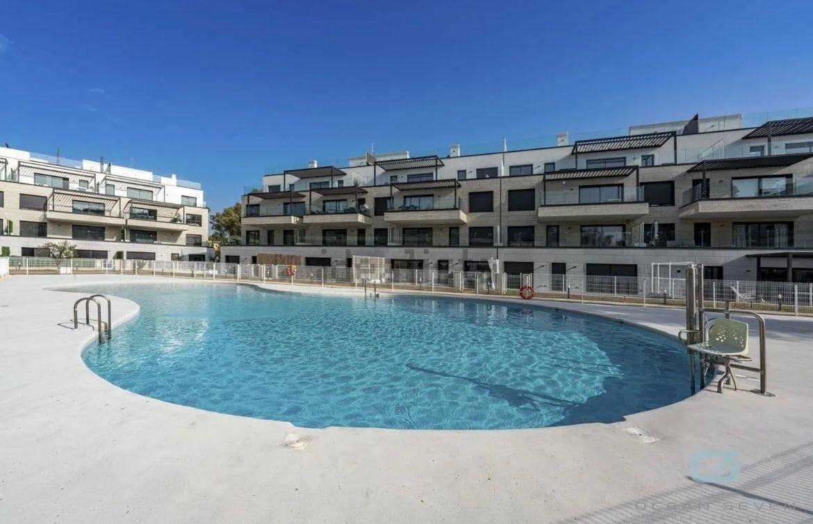 2 bedroom Flat for sale in Santa Ponsa with pool garage - € 741,000 (Ref: 9884811)