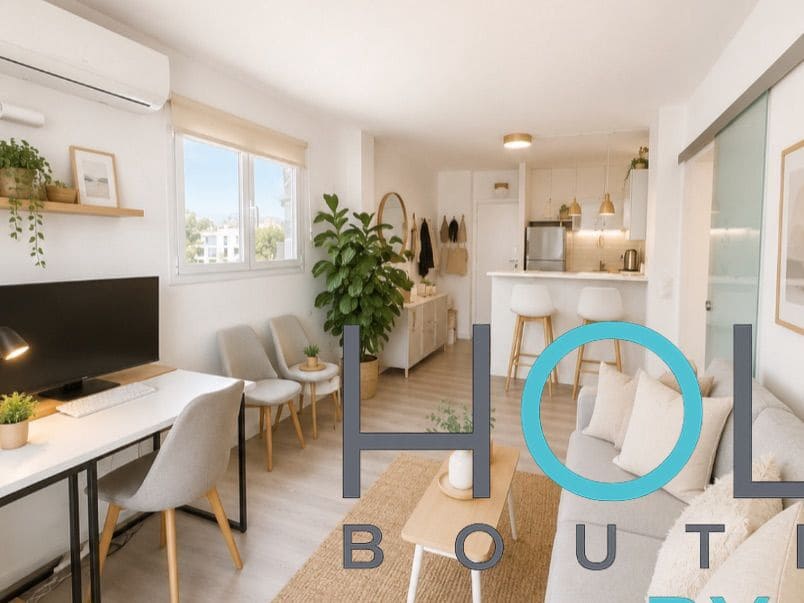 2 bedroom Flat for sale in Cala Mayor with garage - € 350,000 (Ref: 9927409)