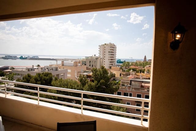 Penthouse de 2 chambres à louer à Palma de Mallorca avec piscine garage - 2 750 € (Ref: 9962717)