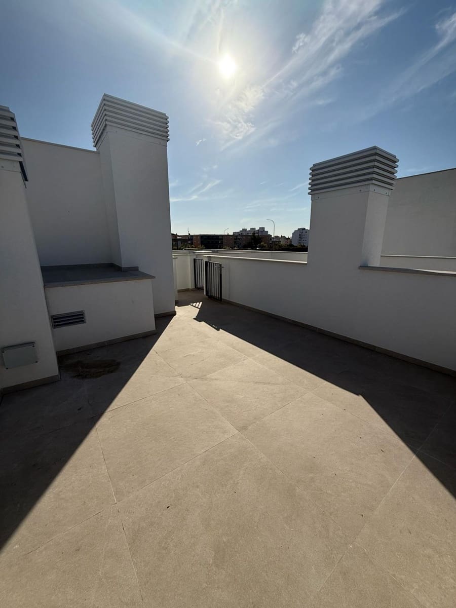 2 bedroom Flat for sale in Palma de Mallorca - € 395,000 (Ref: 9978898)