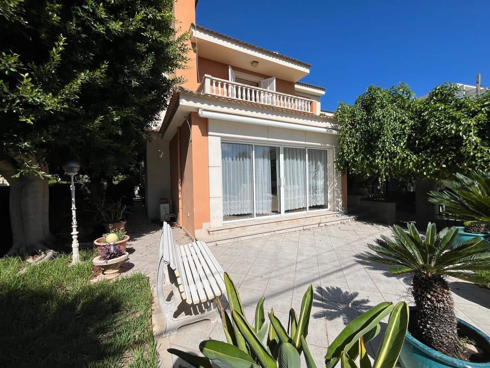 3 Zimmer Villa zu verkaufen in Ca'n Picafort mit Garage - 1.365.000 € (Ref: 9978899)