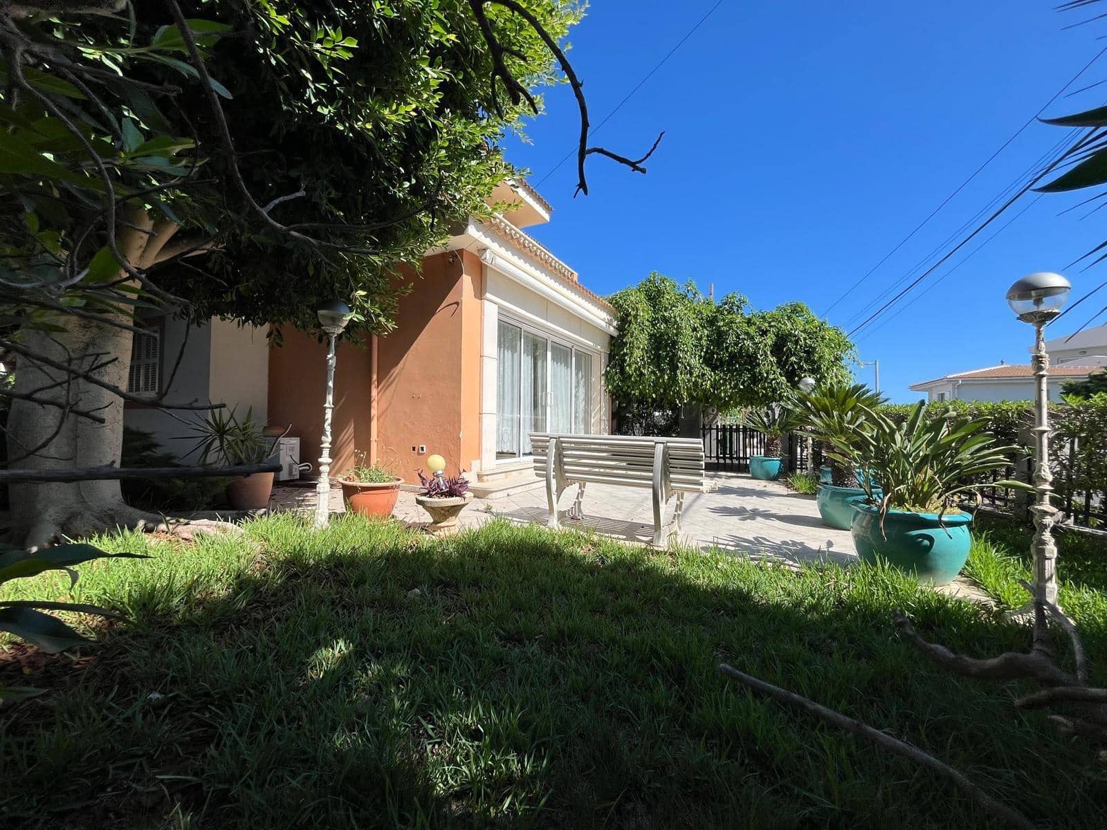 3 Zimmer Villa zu verkaufen in Ca'n Picafort mit Garage - 1.365.000 € (Ref: 9978899)