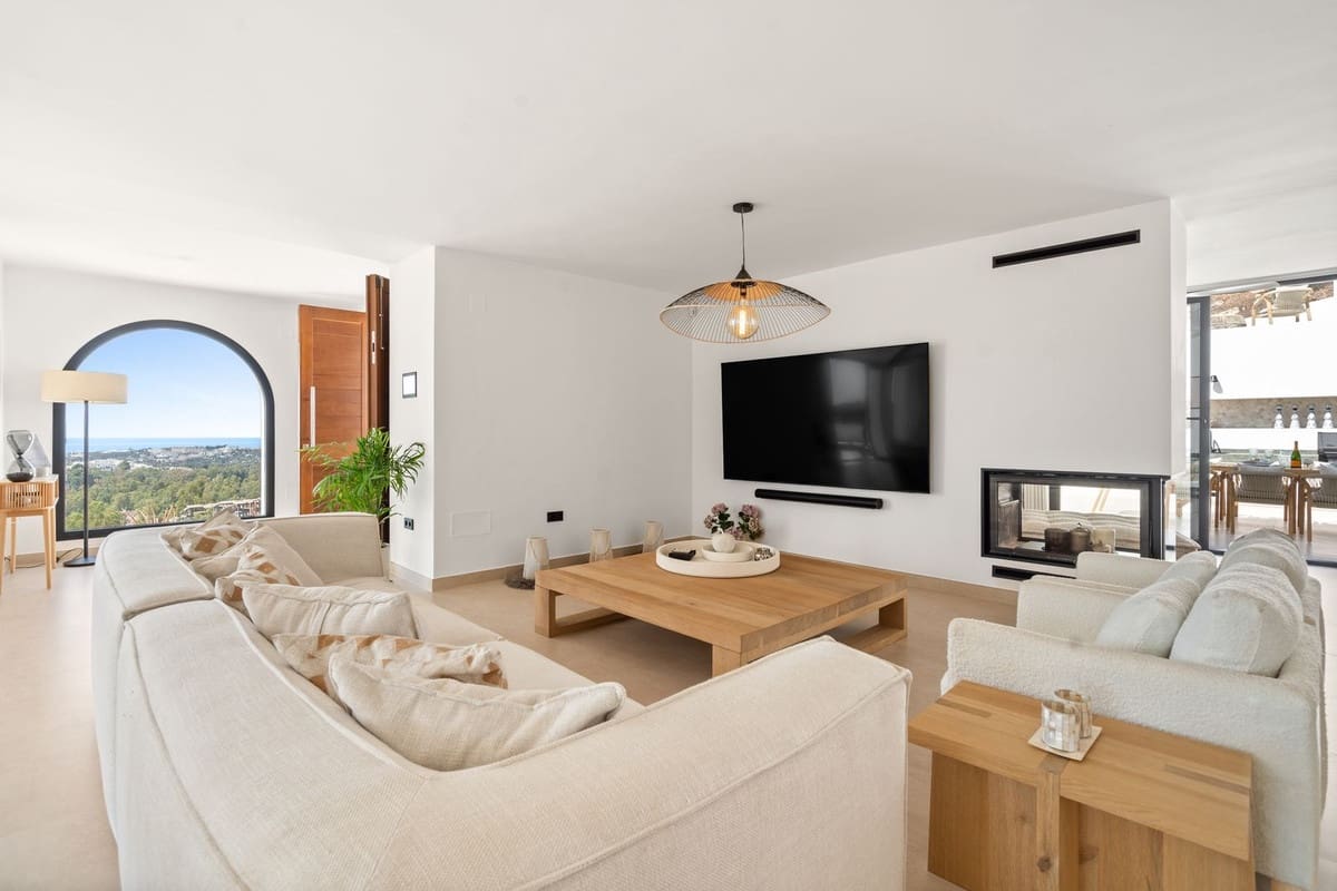 5 soveværelse Villa til salg i Nueva Andalucia med swimmingpool garage - € 4.950.000 (Ref: 9571778)