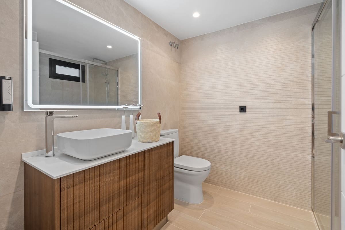 5 soveværelse Villa til salg i Nueva Andalucia med swimmingpool garage - € 4.950.000 (Ref: 9571778)