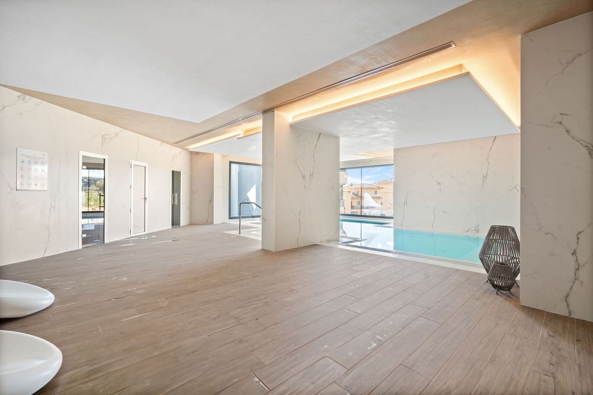 3 makuuhuone Kattohuoneisto myytävänä paikassa Estepona mukana uima-altaan 
autotalli - 925 000 € (Ref: 9571779)