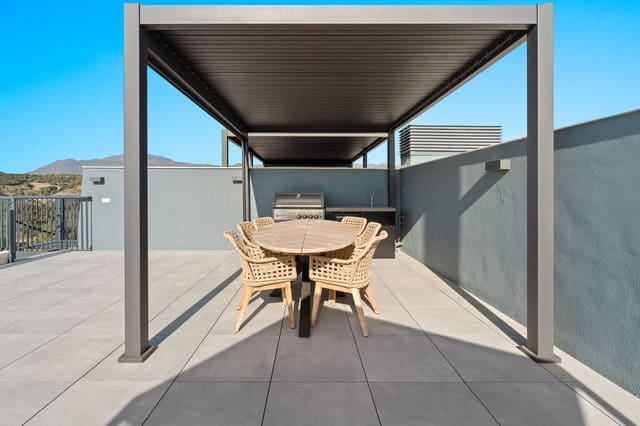 3 camera da letto Attico in vendita in Estepona con piscina garage - 925.000 € (Rif: 9571779)