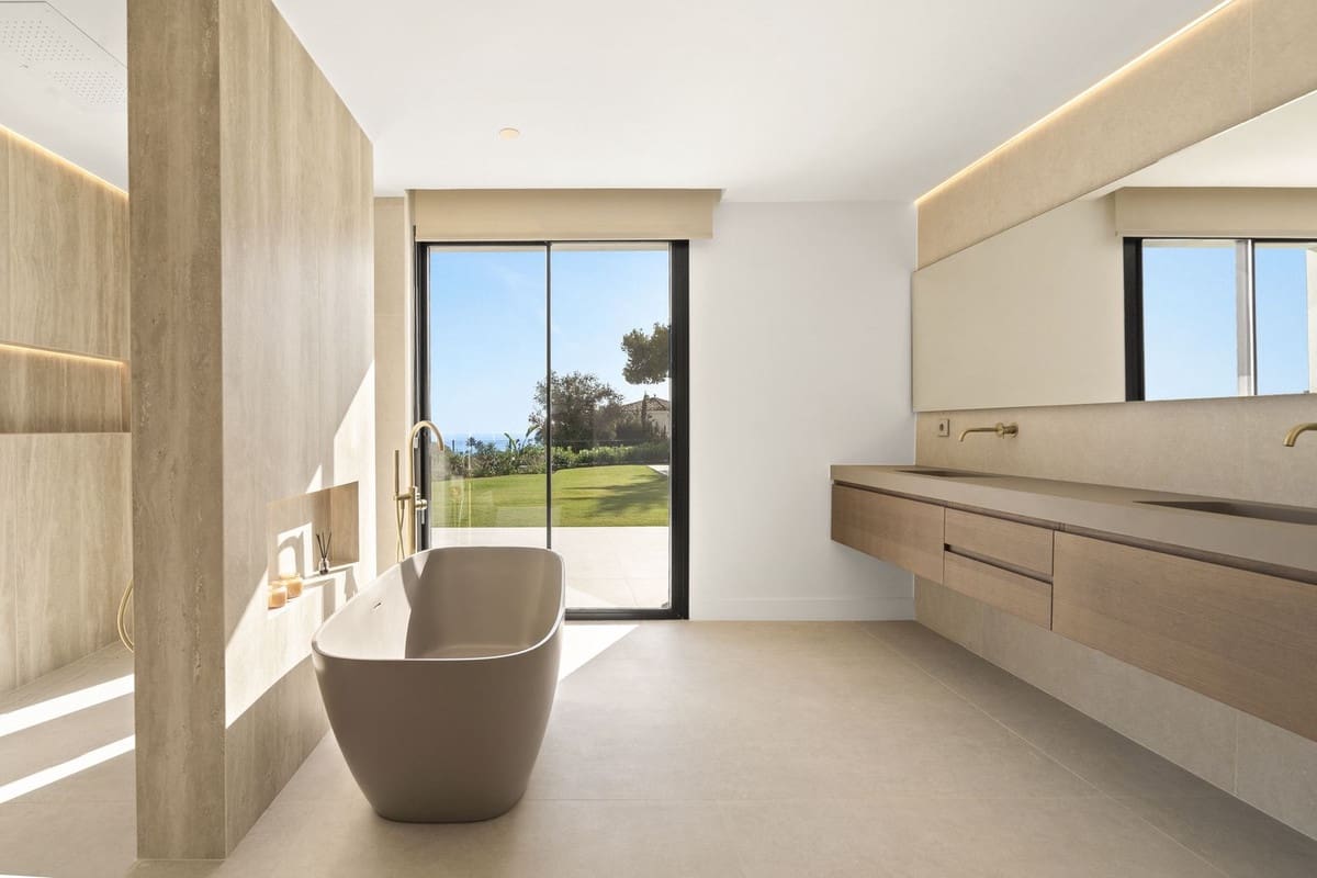 5 quarto Moradia para venda em El Rosario com piscina garagem - 3 895 000 € (Ref: 9571780)