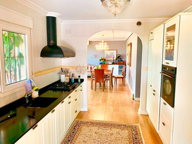 3 bedroom Villa for sale in Altea la Vella, Altea with pool garage - € 790,000 (Ref: 10020249)