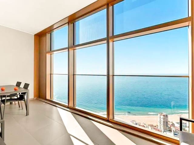 2 makuuhuone Asunto myytävänä paikassa Benidorm mukana uima-altaan 
autotalli - 689 000 € (Ref: 10033479)