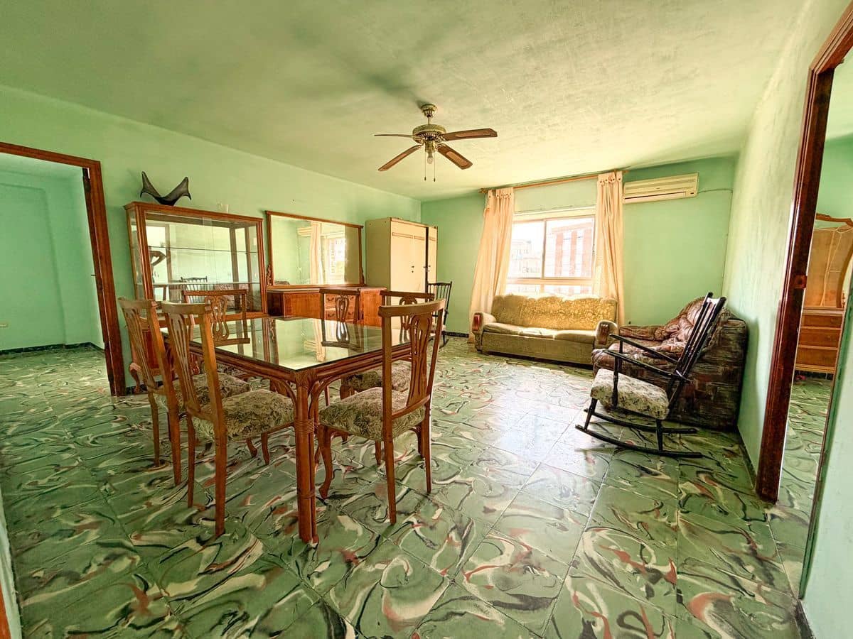 3 bedroom Flat for sale in Oliva - € 130,000 (Ref: 10145834)