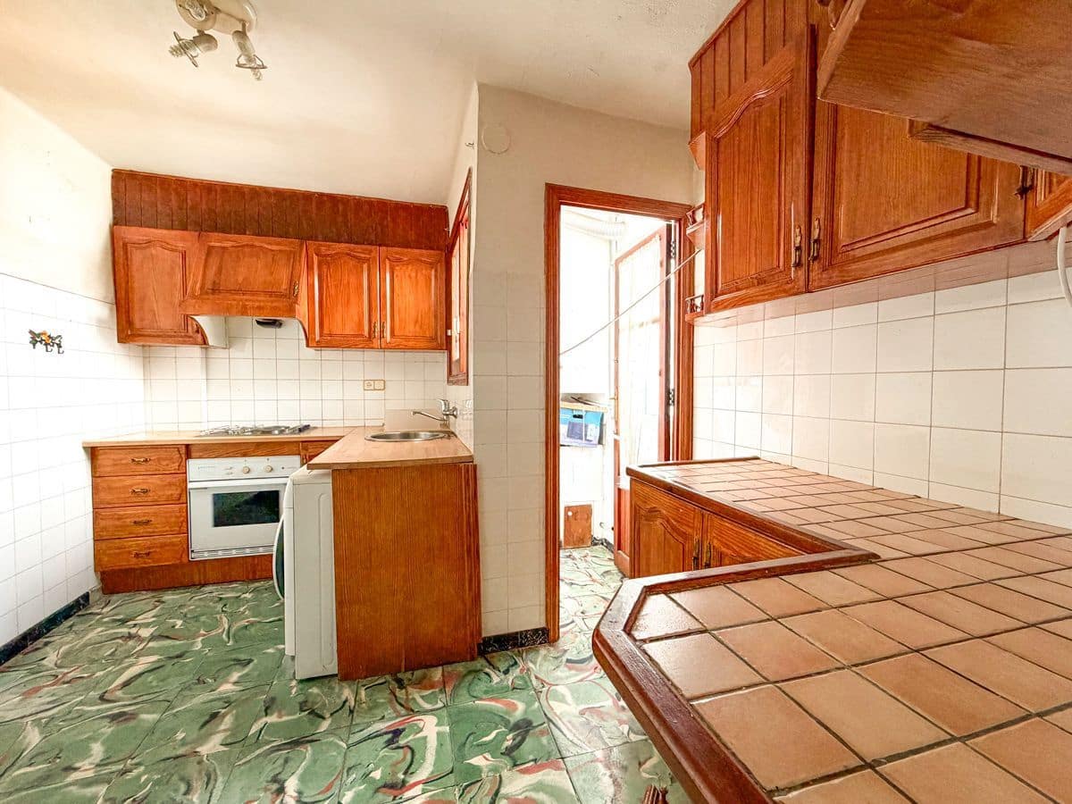 3 bedroom Flat for sale in Oliva - € 130,000 (Ref: 10145834)