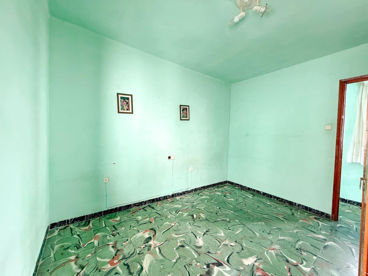 3 bedroom Flat for sale in Oliva - € 130,000 (Ref: 10145834)