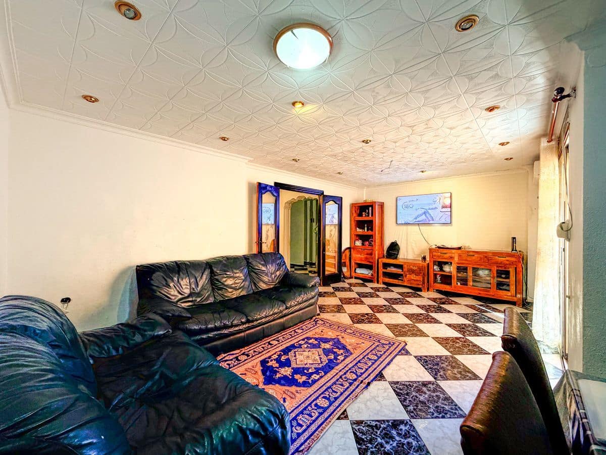 Apartamento de 3 habitaciones en Oliva en venta - 125.000 € (Ref: 10184220)