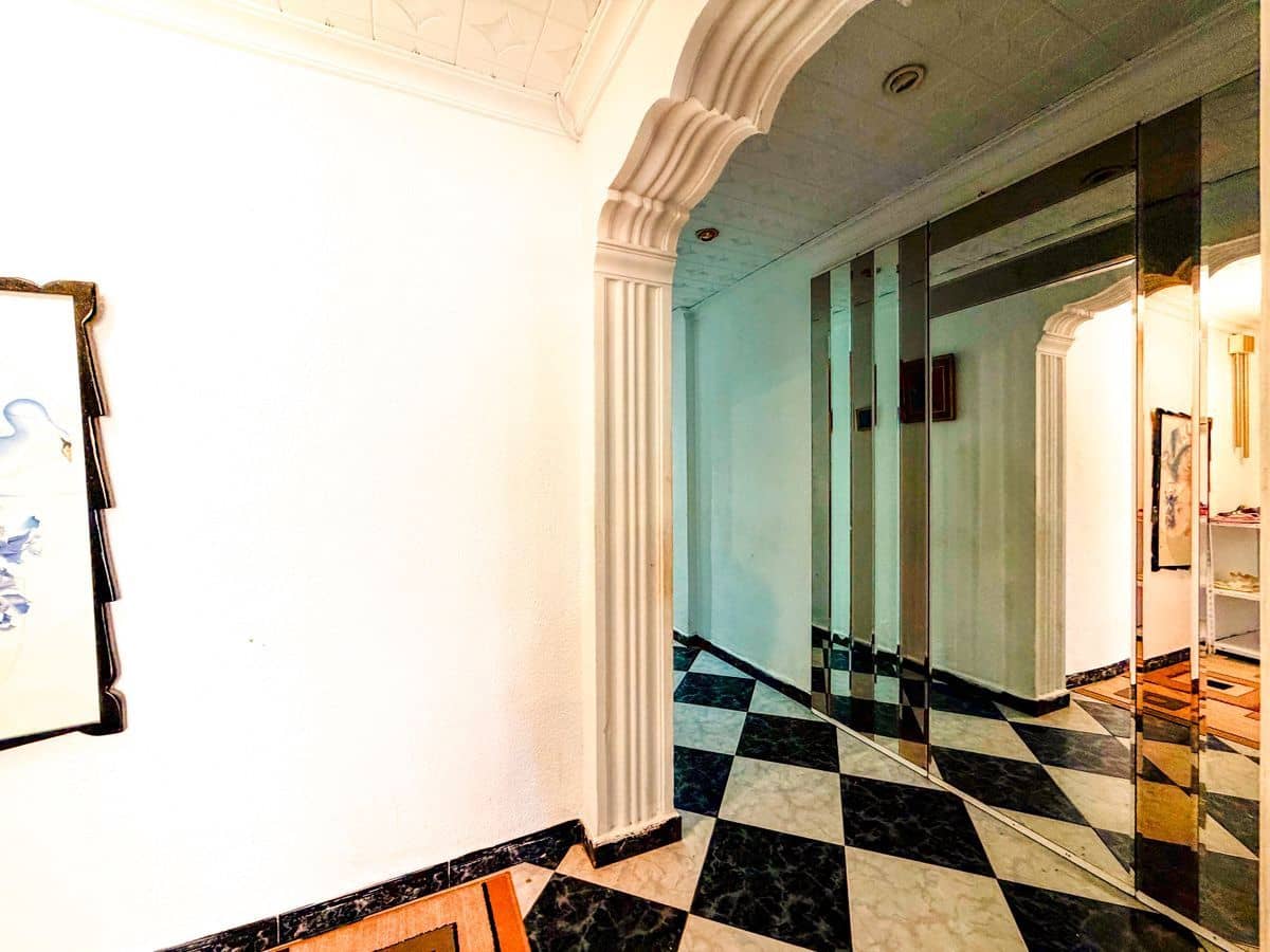 Apartamento de 3 habitaciones en Oliva en venta - 125.000 € (Ref: 10184220)