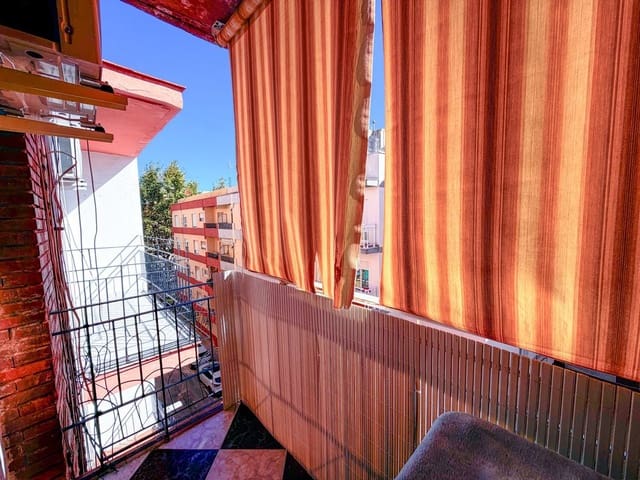 Apartamento de 3 habitaciones en Oliva en venta - 125.000 € (Ref: 10184220)