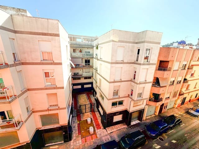 Apartamento de 3 habitaciones en Oliva en venta - 125.000 € (Ref: 10184220)