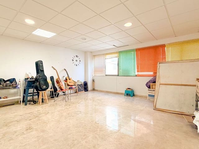 1 chambre Appartement à vendre à Oliva - 60 000 € (Ref: 9547218)