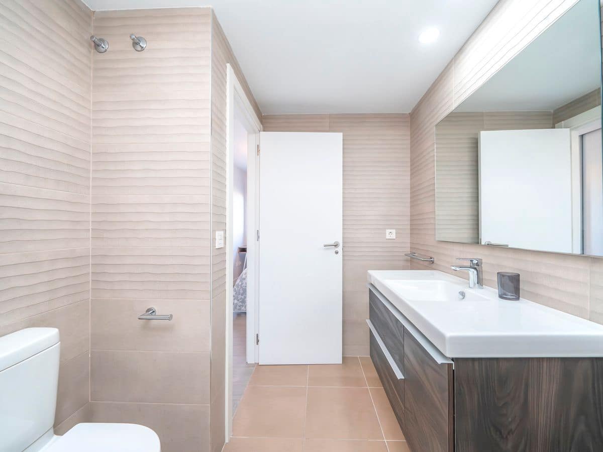 2 bedroom Flat for sale in San Juan de Alicante / Sant Joan d'Alacant with pool garage - € 479,500 (Ref: 9547219)