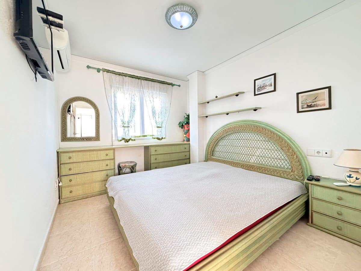 2 soverom Kjedet enebolig til salgs i Els Poblets med svømmebasseng garasje - € 258 000 (Ref: 9554631)