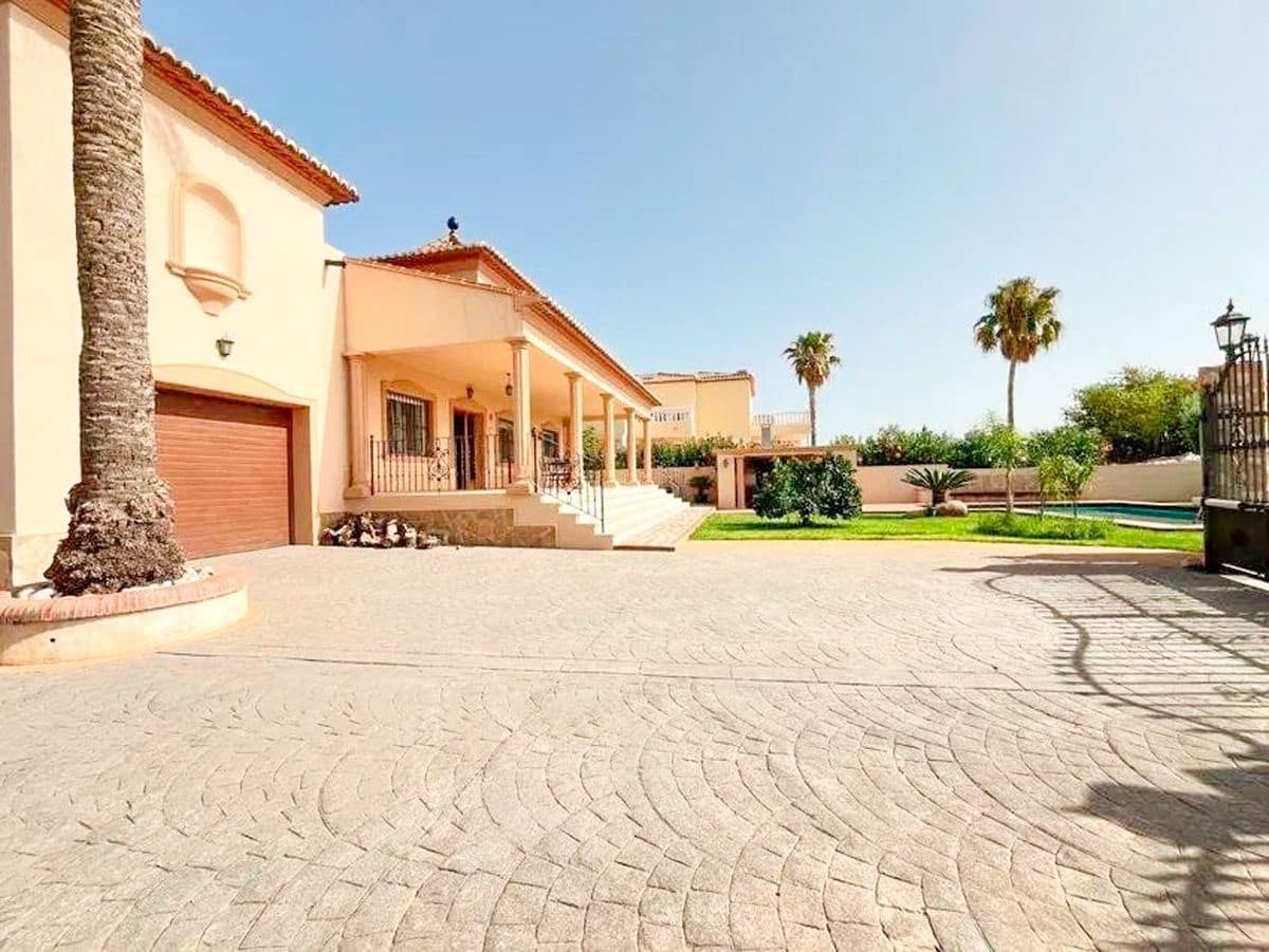 4 sypialnia Willa na sprzedaż w Beniarbeig z basenem garażem - 790 000 € (Ref: 9585489)