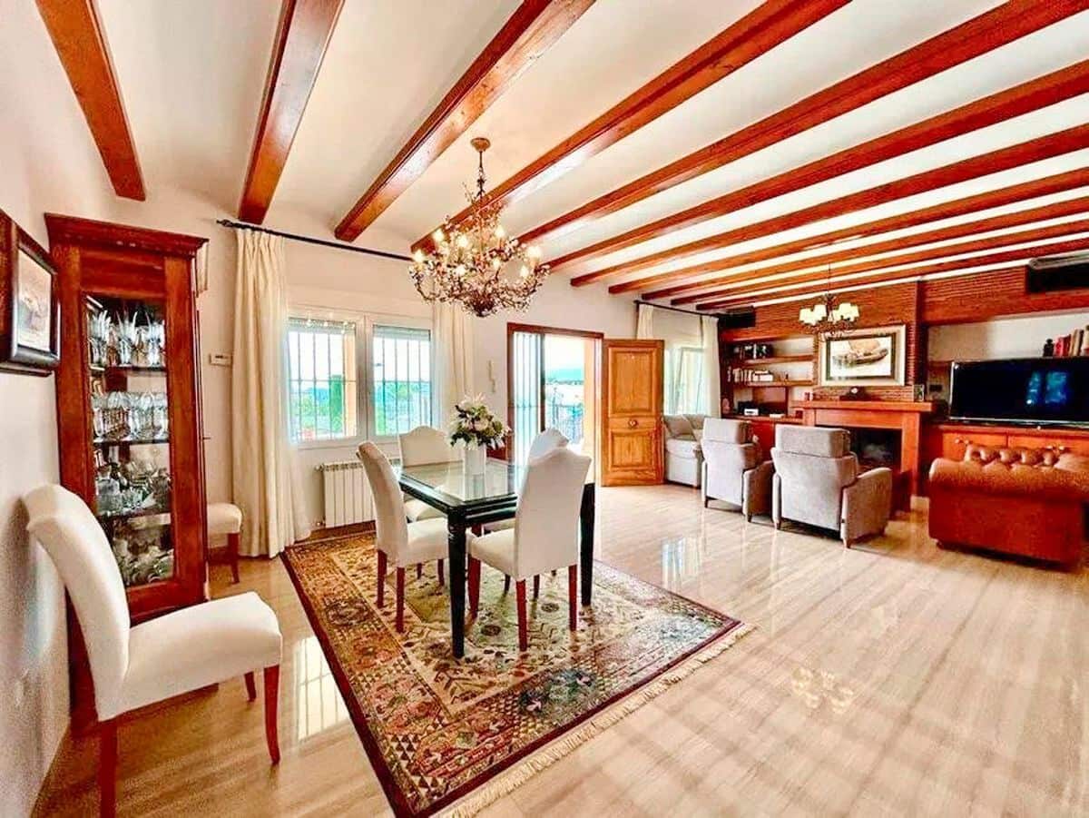 4 sypialnia Willa na sprzedaż w Beniarbeig z basenem garażem - 790 000 € (Ref: 9585489)