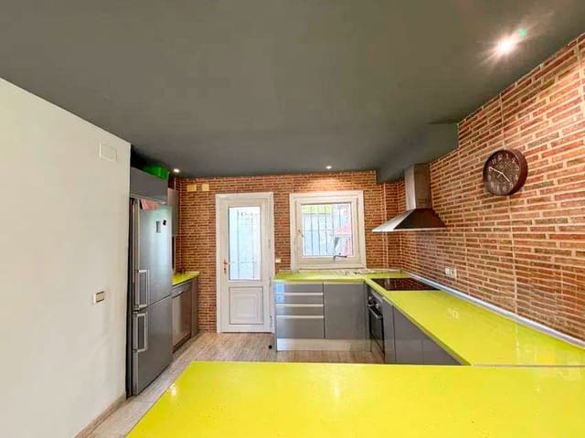 3 sypialnia Willa na sprzedaż w Els Poblets z basenem garażem - 315 000 € (Ref: 9598914)