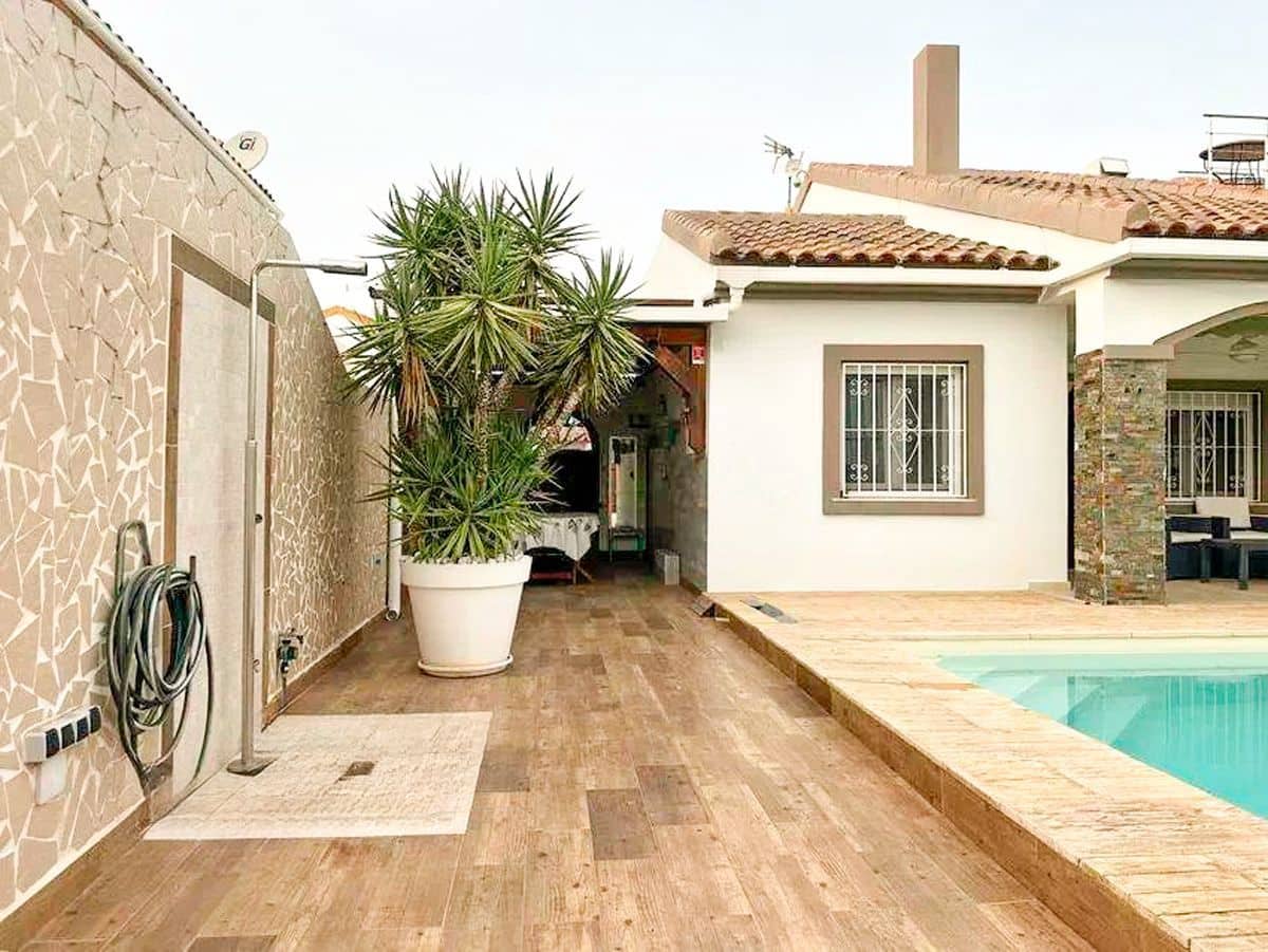 3 sypialnia Willa na sprzedaż w Els Poblets z basenem garażem - 315 000 € (Ref: 9598914)